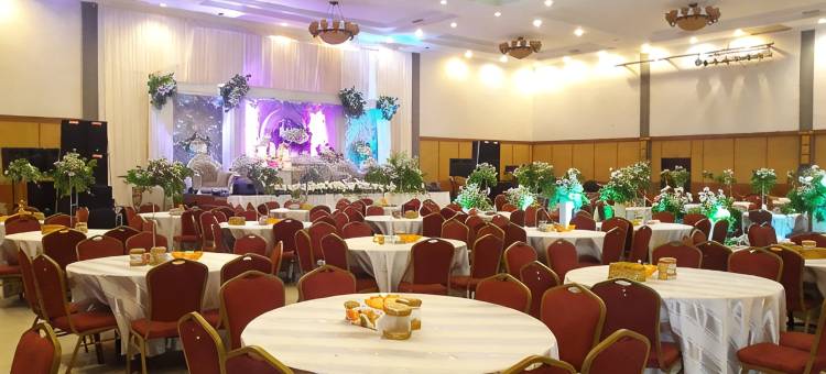 苏祖亚兰套普拉帕特酒店(Suzuya Hotel Rantau Prapat)图片
