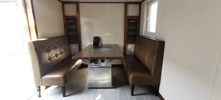 云上居海草房特色民宿(福寿路分店)图片