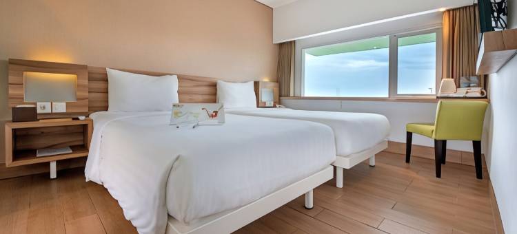 维兹普莱姆巴苏吉拉玛特玛琅酒店(Whiz Prime Hotel Basuki Rahmat Malang)图片