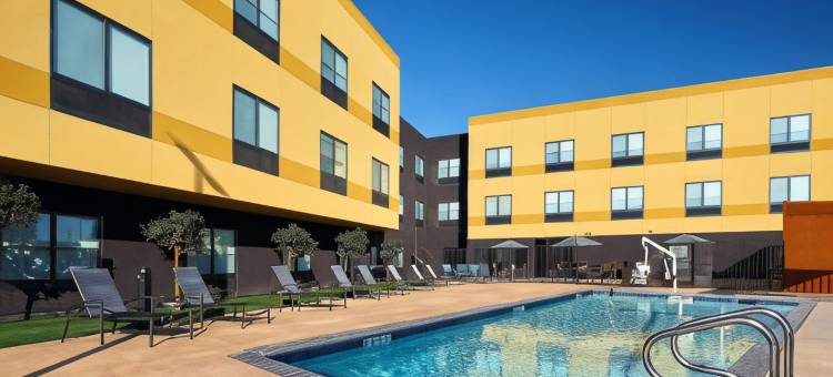 弗勒斯诺-优胜美地国际机场万枫套房酒店(Fairfield Inn & Suites Fresno Yosemite International Airport)图片