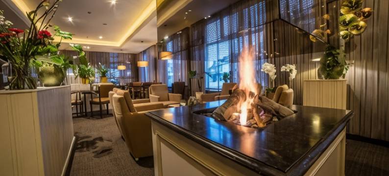 狄恩霍尔恩餐厅酒店(De Eenhoorn)图片