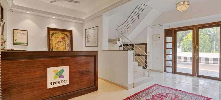 G R B酒店艾什瓦利格兰德(Treebo Aishwarya Grand)图片