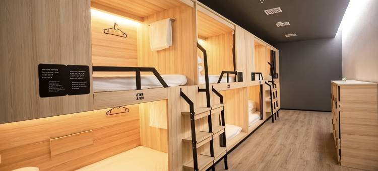 彩虹女生青年旅舍(太古里店)图片