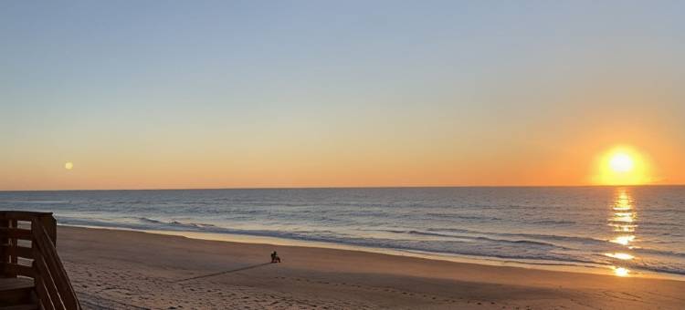 近海滨、距沙滩仅数步的度假屋，宠物友好.(Not quite ocean front, but almost! Just a few steps to the sand! Pet friendly.)图片