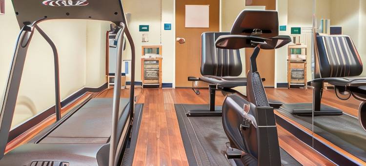 橡树溪密尔沃基机场浩枫温德姆公寓(Hawthorn Extended Stay by Wyndham Milwaukee Airport)图片