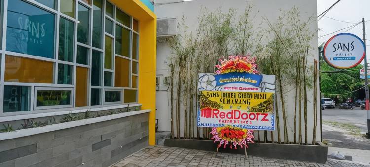 三宝垄好愿桑斯酒店(Sans Hotel Good Wish Semarang)图片