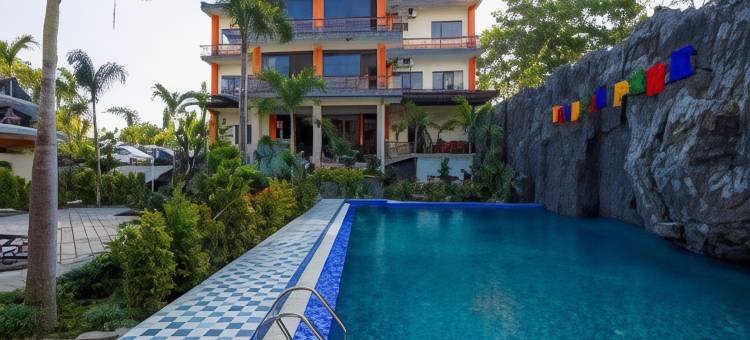 格兰德瓦洛尼亚酒店(Grand Valonia Hotel Cafe & Park Jember)图片