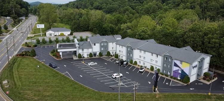 希尔顿Spark阿什维尔蓝岭公路酒店(Spark by Hilton Asheville Blue Ridge Parkway)图片