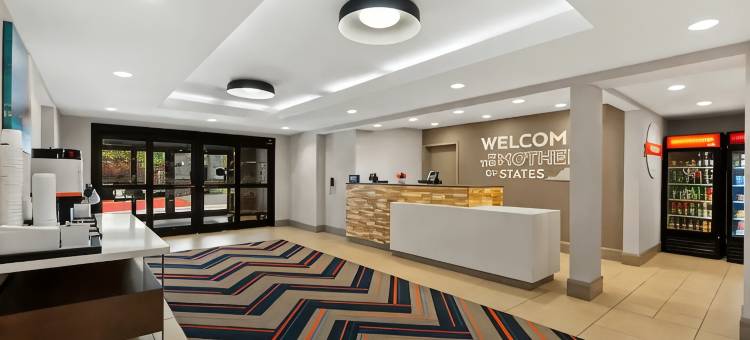 弗农山贝尔沃-亚历山大南区欢朋套房酒店(Hampton Inn & Suites by Hilton Fort Belvoir Alexandria South)图片