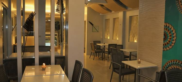 碧海蓝天沙滩酒店(Grand Blue Beach Hotel)图片