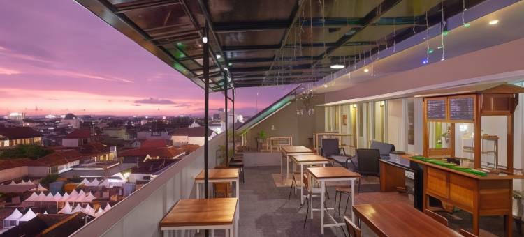 日惹马里奥神童酒店(Whiz Hotel Malioboro Yogyakarta)图片