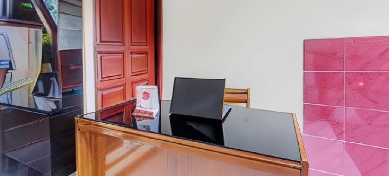 O酒店洛斯门查贝梅拉-近阿尔法玛特宾塔罗(Hotel O Losmen Tjabe Merah Near Alfamart Bintaro)图片