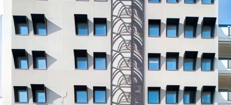 圣罗兰杜瓦尔贝斯特韦斯特酒店(Best Western Hotel Journel Saint-Laurent-Du-Var Aéroport)图片