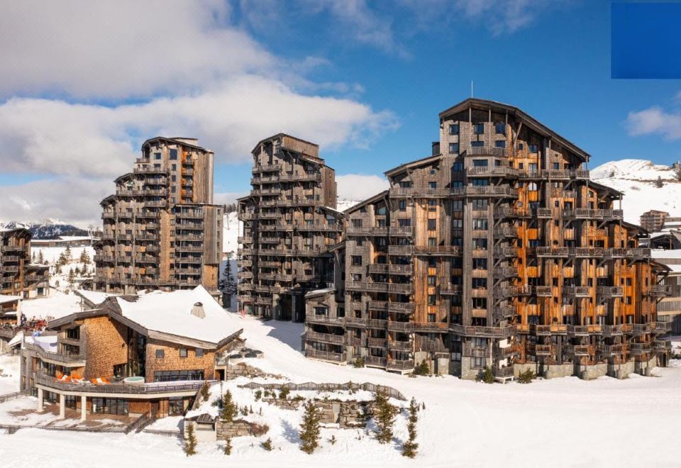 Résidence Pierre & Vacances Premium l'AmaraOver view