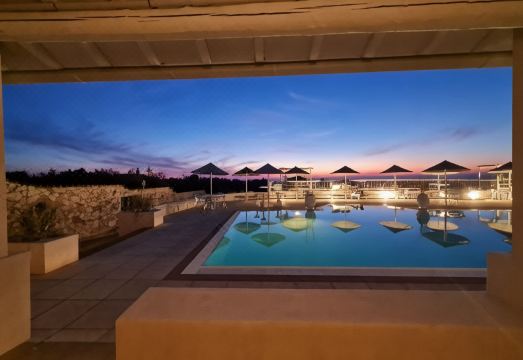 Morf SuitesHotel Overview