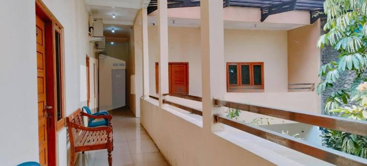 Calida Hotel Mitra RedDoorz Near Alun Alun Wonosari图片