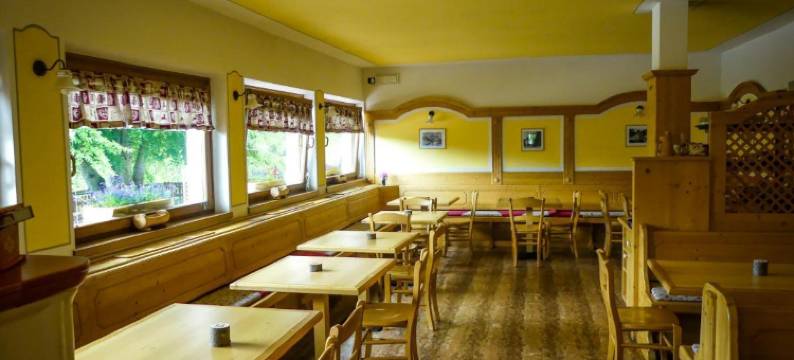 维奥特山庄(Rifugio Viote)图片