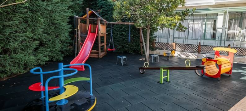 浪漫与家庭套房酒店(Romance Hotel and Family Suites)图片