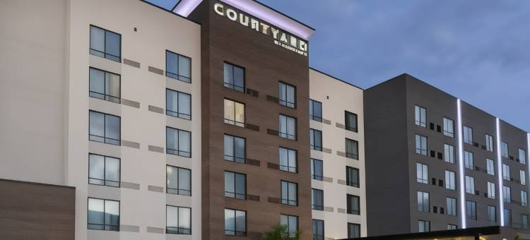 Courtyard Charlotte Waverly图片