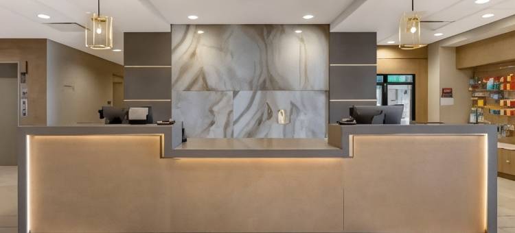 拉克雷森特中央贝斯特韦斯特优质酒店(Best Western Plus at la Crescent Event Center)图片