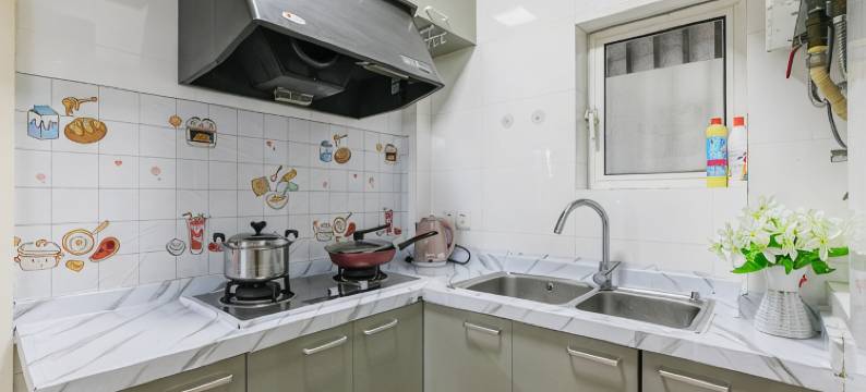 Eric陈公寓(张杨路1号分店)图片