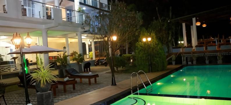 皇后海滩酒店(Queens Beach Hotel)图片