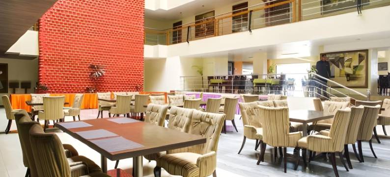 白色酒店卡特拉，雷迪森个人会员(The White Hotel Katra, a Member of Radisson Individuals)图片