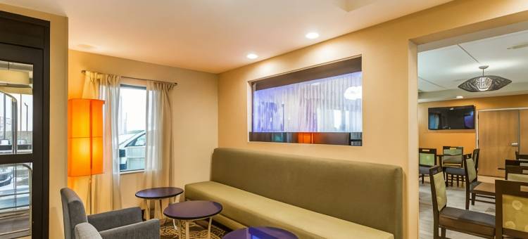 库克维尔舒适套房酒店(Comfort Inn & Suites Cookeville)图片