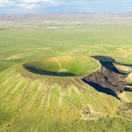 内蒙古乌兰察布+乌兰哈达火山地质公园+辉腾锡勒草原2日1晚私家团