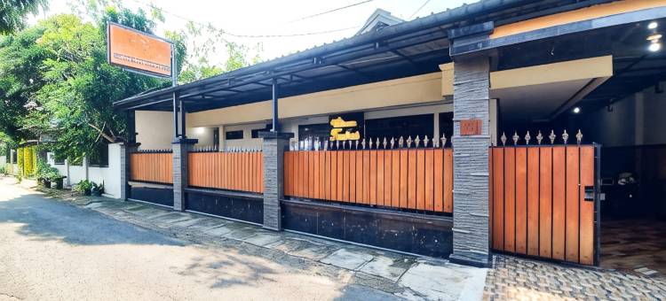 OYO Life 92785 特鲁布斯伊斯兰旅馆(Wisma Trubus Syariah RedPartner Near Rsud Koesma Tuban)图片