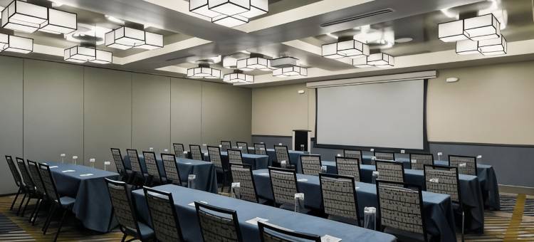 帕索罗伯斯牛津套房酒店(Oxford Suites Paso Robles)图片