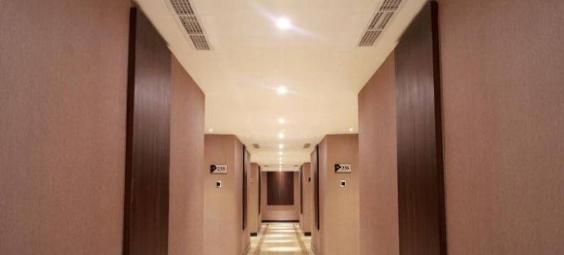 特加尔卡利塔酒店(Karlita Hotel Tegal)图片