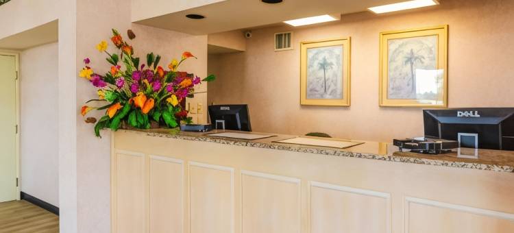 格尔夫波特伊克诺旅馆&套房(Econo Lodge Inn & Suites)图片