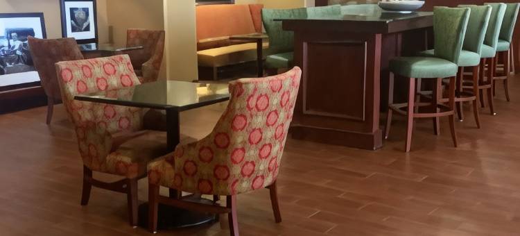 欢朋海斯北I-70公路酒店(Hampton Inn Hays-North of I-70)图片