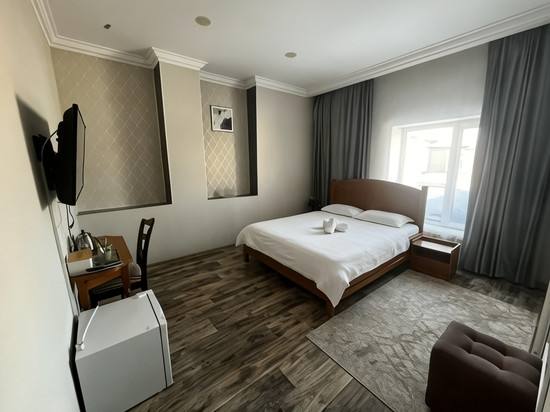 Hotel "CONTINENT" Halal