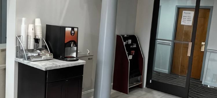 克莱蒙斯-温斯顿-塞勒姆地区速8酒店(Super 8 by Wyndham Clemmons/Bermuda Run/Winston-Salem I-40)图片