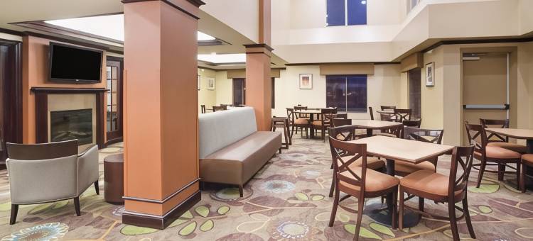 智选假日套房酒店迈诺特南 by IHG(Holiday Inn Express & Suites Minot by IHG)图片