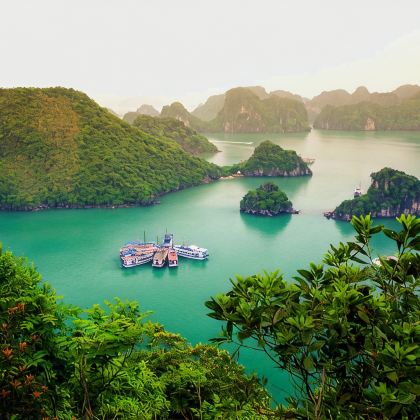 广西南宁+越南下龙湾+河内+北海6日5晚跟团游