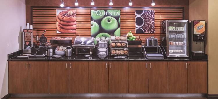 爱德蒙得拉昆塔温德姆套房酒店(La Quinta Inn & Suites by Wyndham Edmond)图片