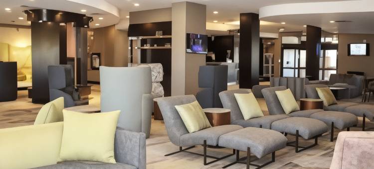 多伦多布兰普顿万怡酒店(Courtyard Toronto Brampton)图片