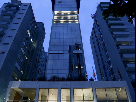 埃米利亚诺酒店