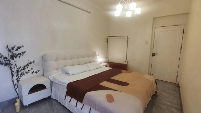 鲤想公寓(兴贤路分店)