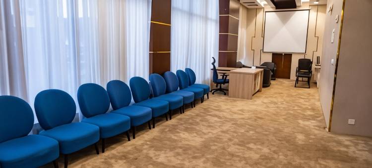 莫赫塔拉国际(Al Mukhtara International Hotel)图片