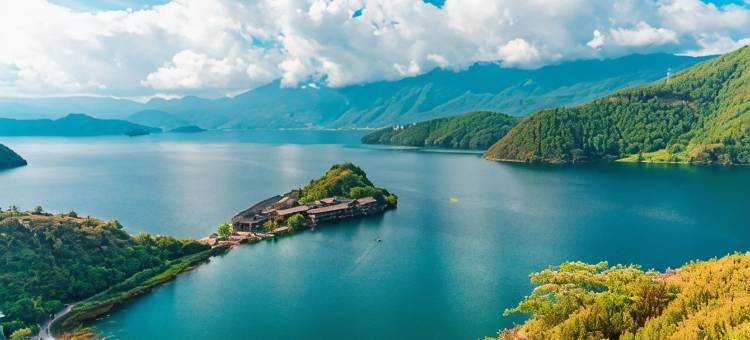 泸沽湖子悦山舍客栈图片