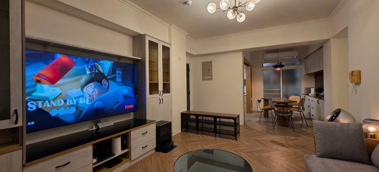 Newly Renovated 3BR 2BA Opposite Taipei 101 - 1 Min to MRT - Elevator - Luxe图片
