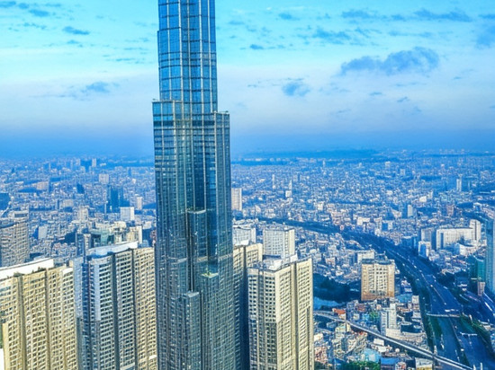 西贡河畔地标81塔套房公寓