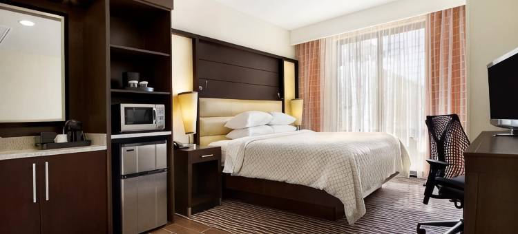 希尔顿费耶特维尔堡布拉格大使套房酒店(Embassy Suites by Hilton Fayetteville Fort Bragg)图片
