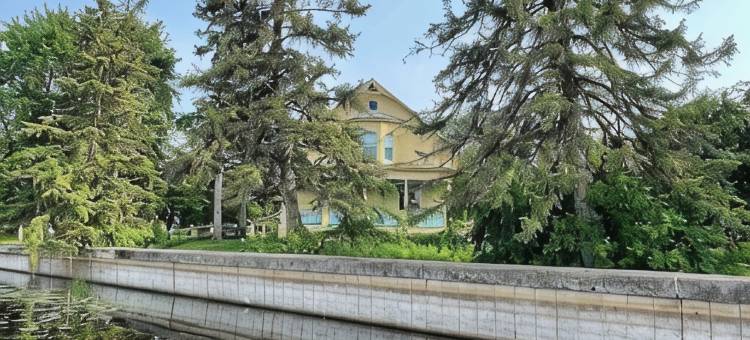 河畔维多利亚旅馆(Rivers Edge Victorian Inn)图片
