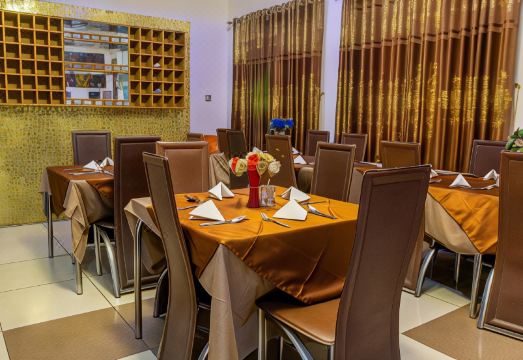 Hotel De Bently Hotel Overview