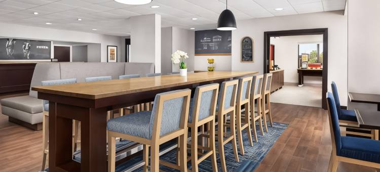 孟菲斯欢朋酒店-旺特格鲁夫/东浸信会(Hampton Inn Memphis-Walnut Grove/Baptist East)图片